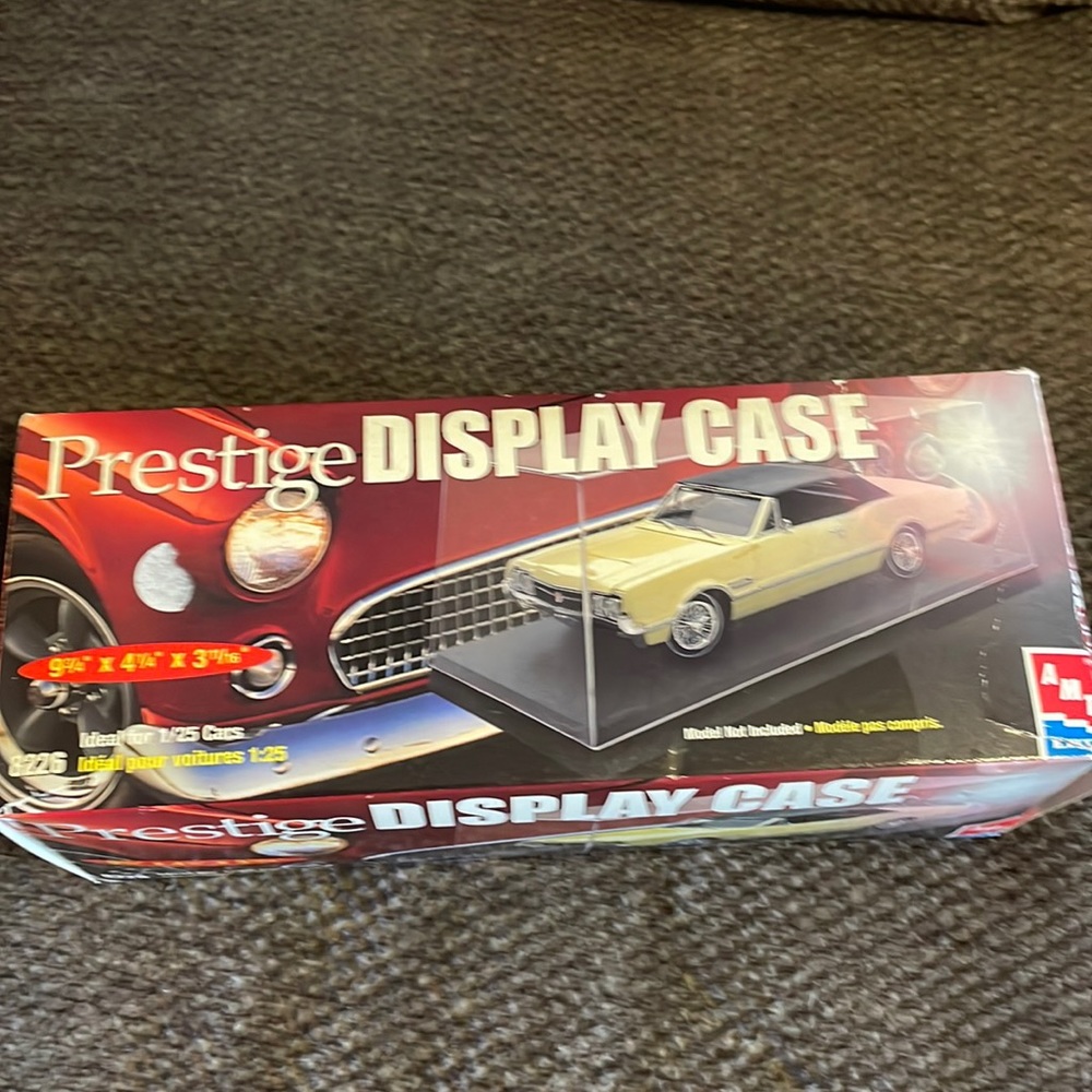 Prestige display case, never used still in box